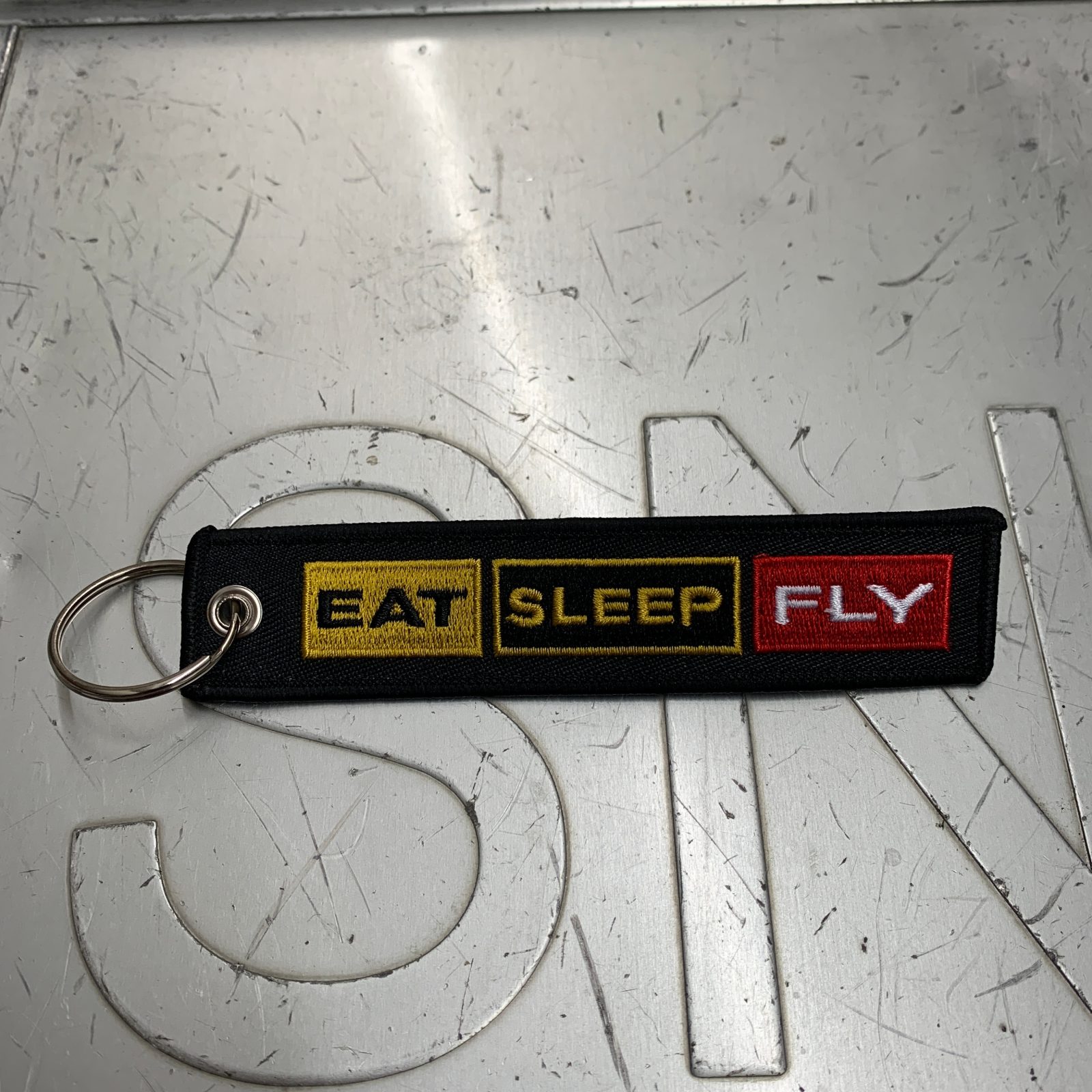 EAT SLEEP FLY REPEAT Keychain – Ansicht 3 | 25CENTER