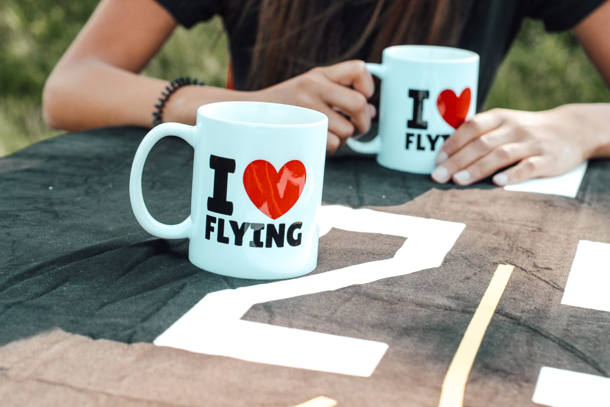 I ♥ FLYING Tasse – Ansicht 6 | 25CENTER