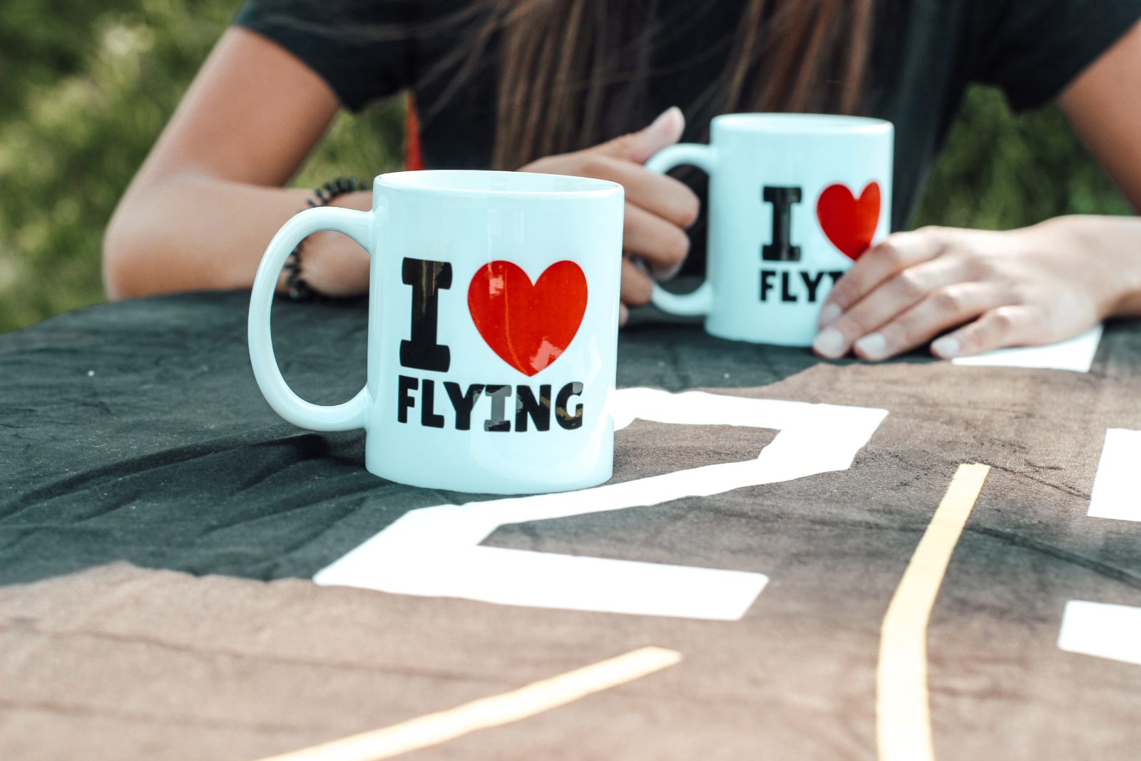 I ♥ FLYING Tasse – Ansicht 8 | 25CENTER