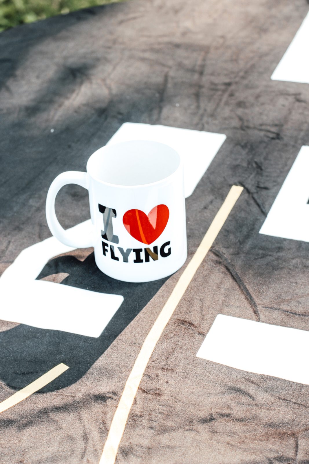 I ♥ FLYING Tasse – Ansicht 4 | 25CENTER